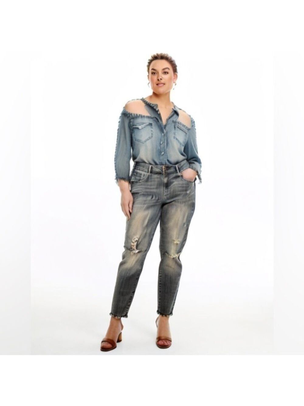 Maurices Plus Size High Rise Ripped Skinny Frayed Hem Jeans - Picture 2 of 12